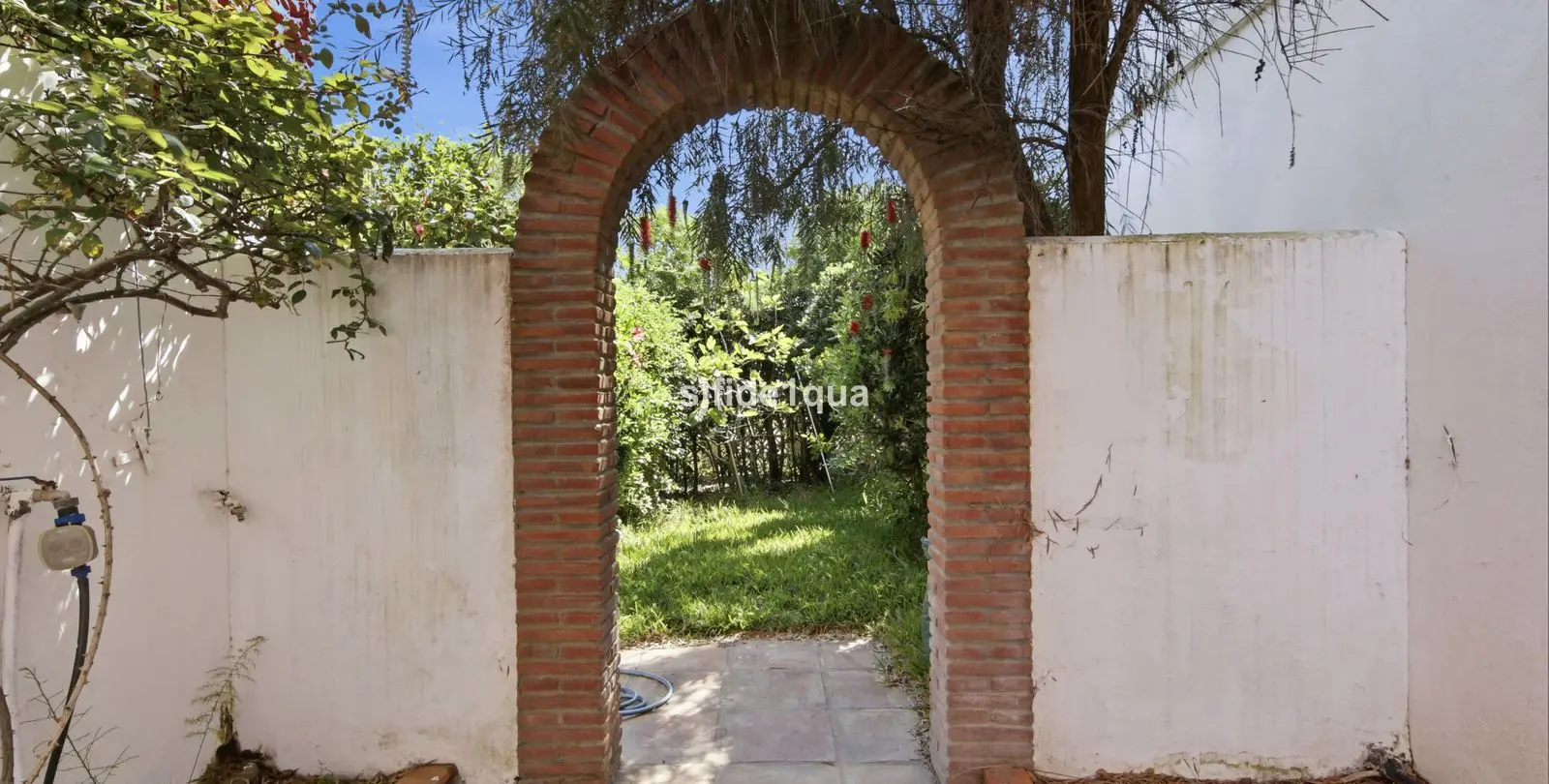 Продажа  отдельно стоящей виллы в Estepona 28