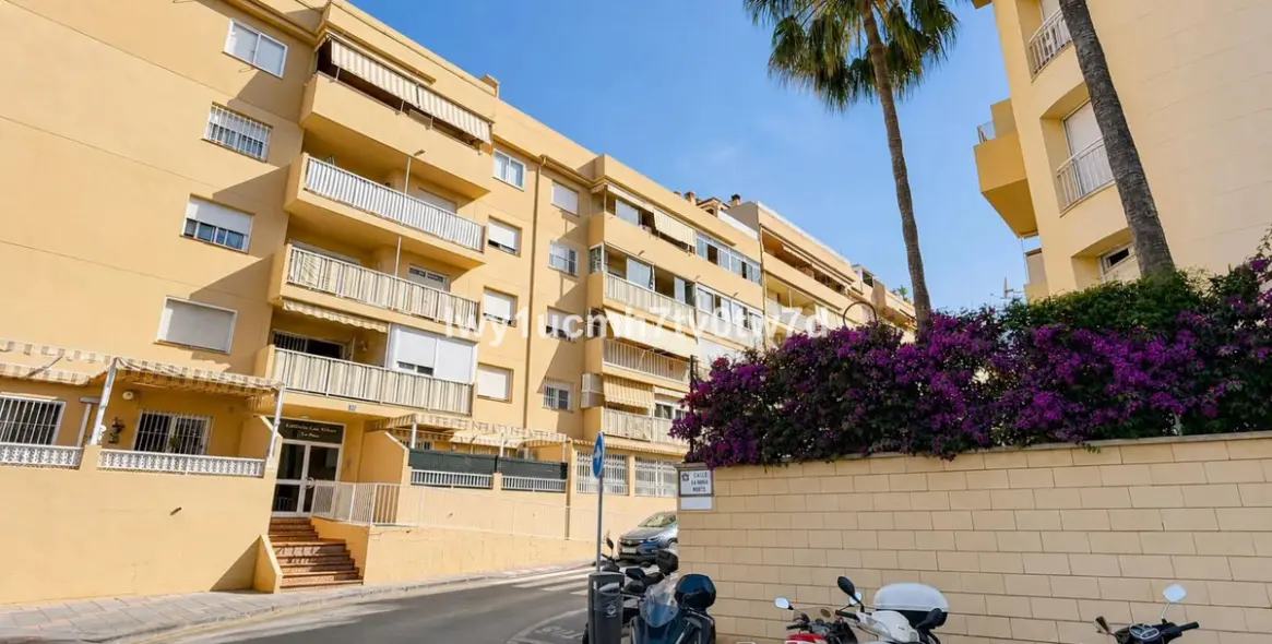 Продажа апартаментов на среднем этаже в Mijas 18