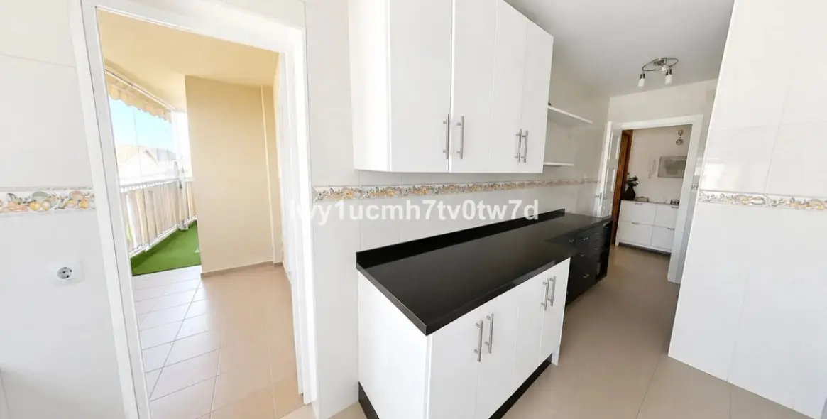 Продажа апартаментов на среднем этаже в Mijas 22
