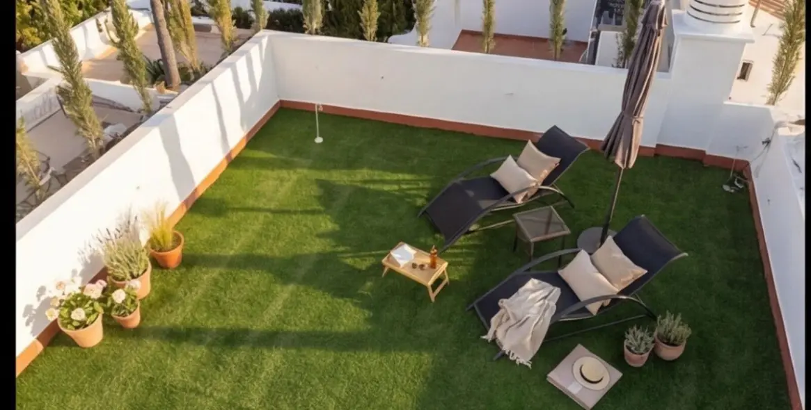 Sale of penthouse in Elviria 5