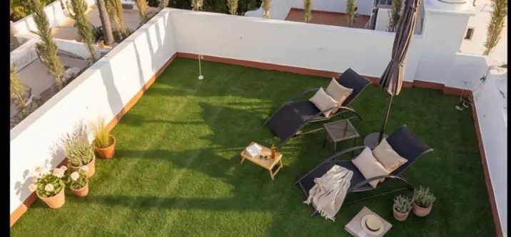 Sale of penthouse in Elviria 4