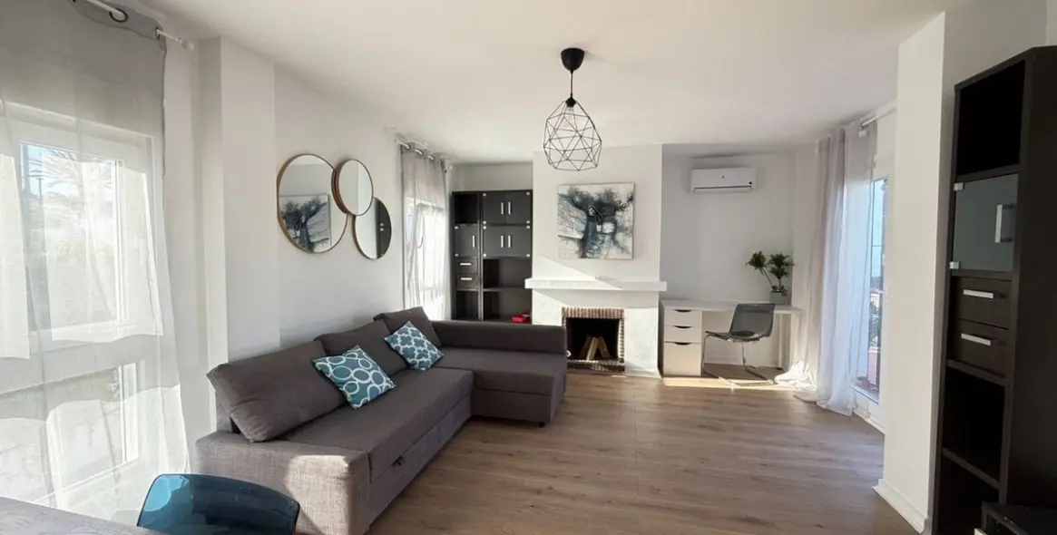 Sale of penthouse in Elviria 19