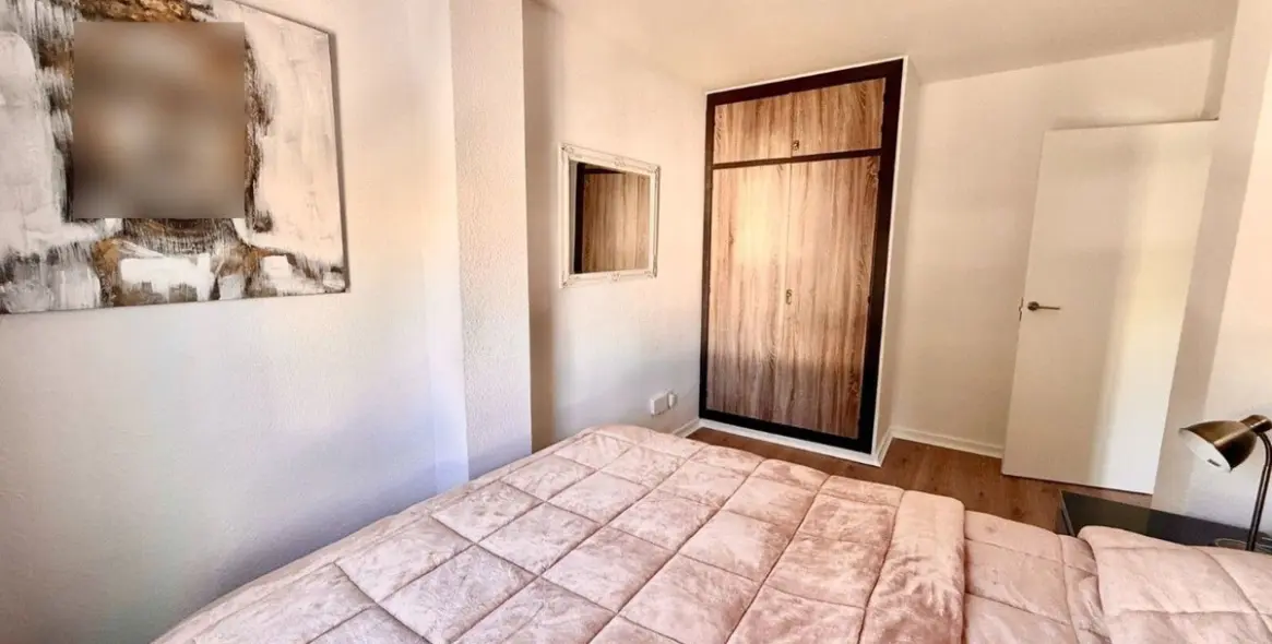 Sale of penthouse in Elviria 24