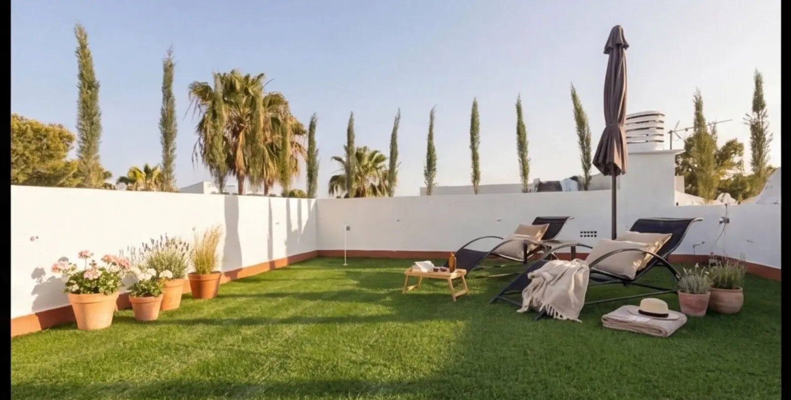 Sale of penthouse in Elviria 4
