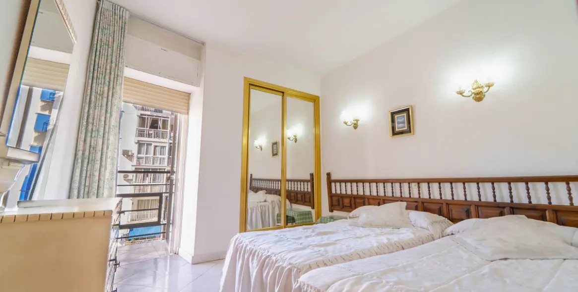 Sale of middle floor apartment in Fuengirola 5