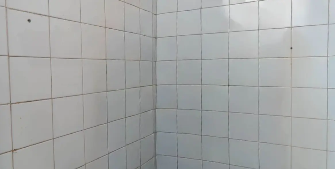 Sale of middle floor apartment in Fuengirola 11