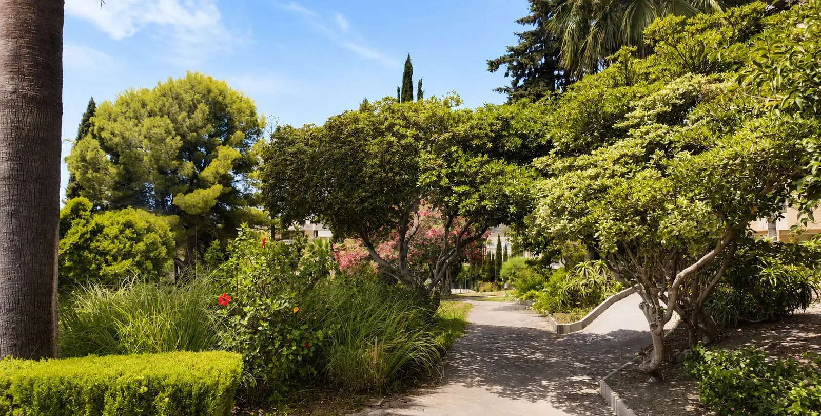 Venta de apartamento en planta media en Nueva Andalucía 22