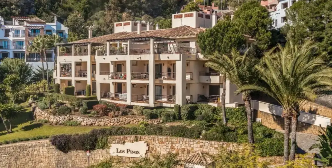 Venta de apartamento en planta baja en Los Arqueros 12