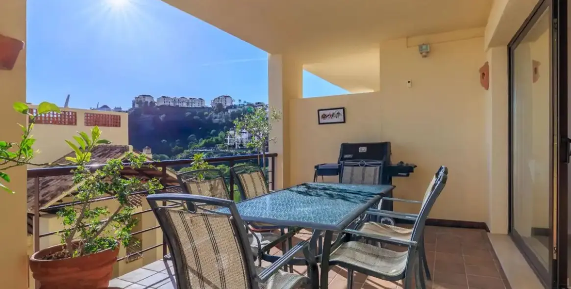 Venta de apartamento en planta baja en Los Arqueros 14
