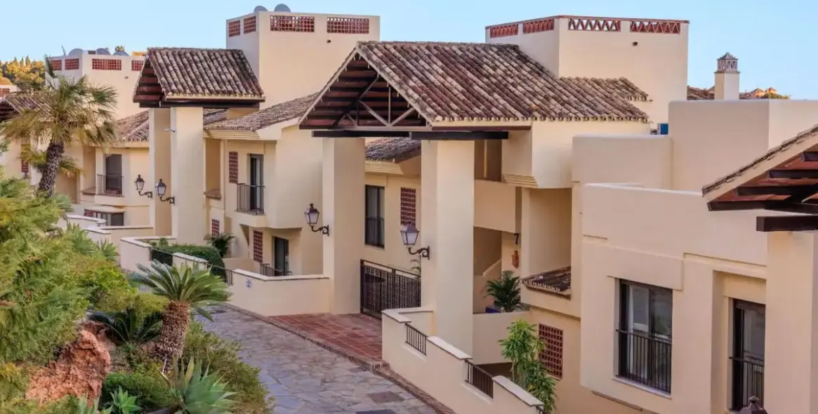Venta de apartamento en planta baja en Los Arqueros 17