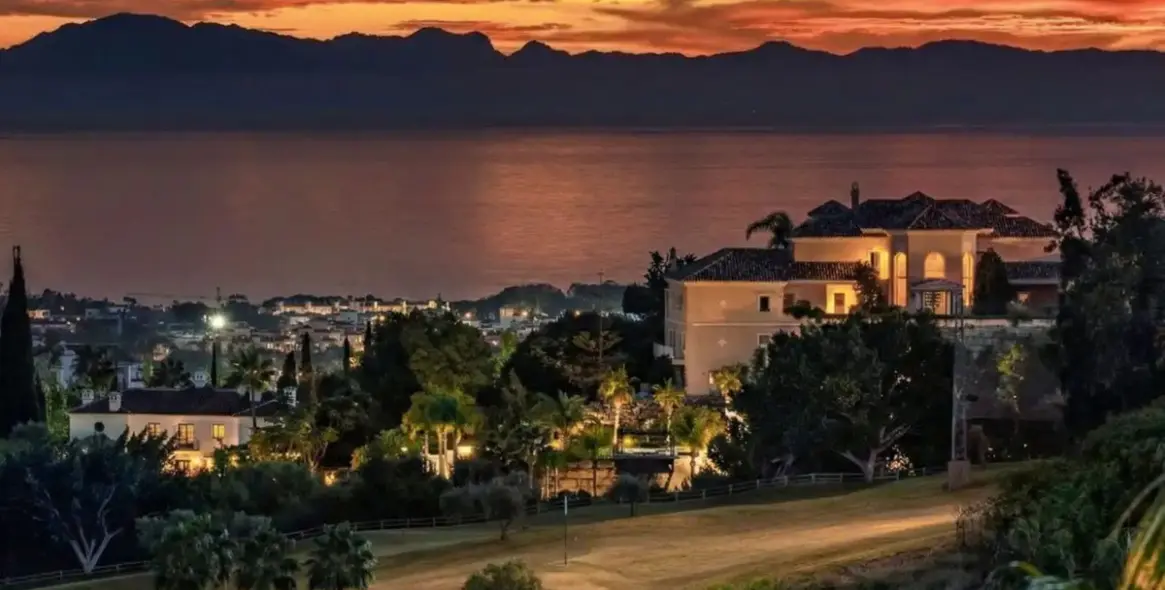 Venta de apartamento en planta baja en Los Arqueros 18