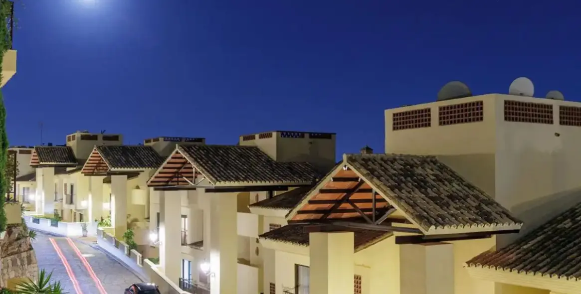 Venta de apartamento en planta baja en Los Arqueros 19