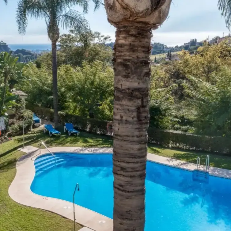 Venta de apartamento en planta baja en Los Arqueros