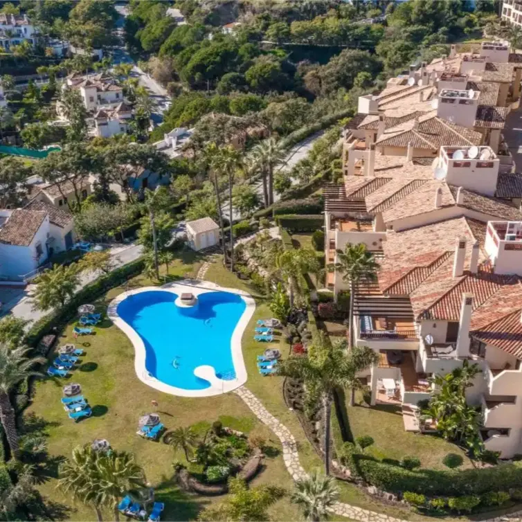 Venta de apartamento en planta baja en Los Arqueros