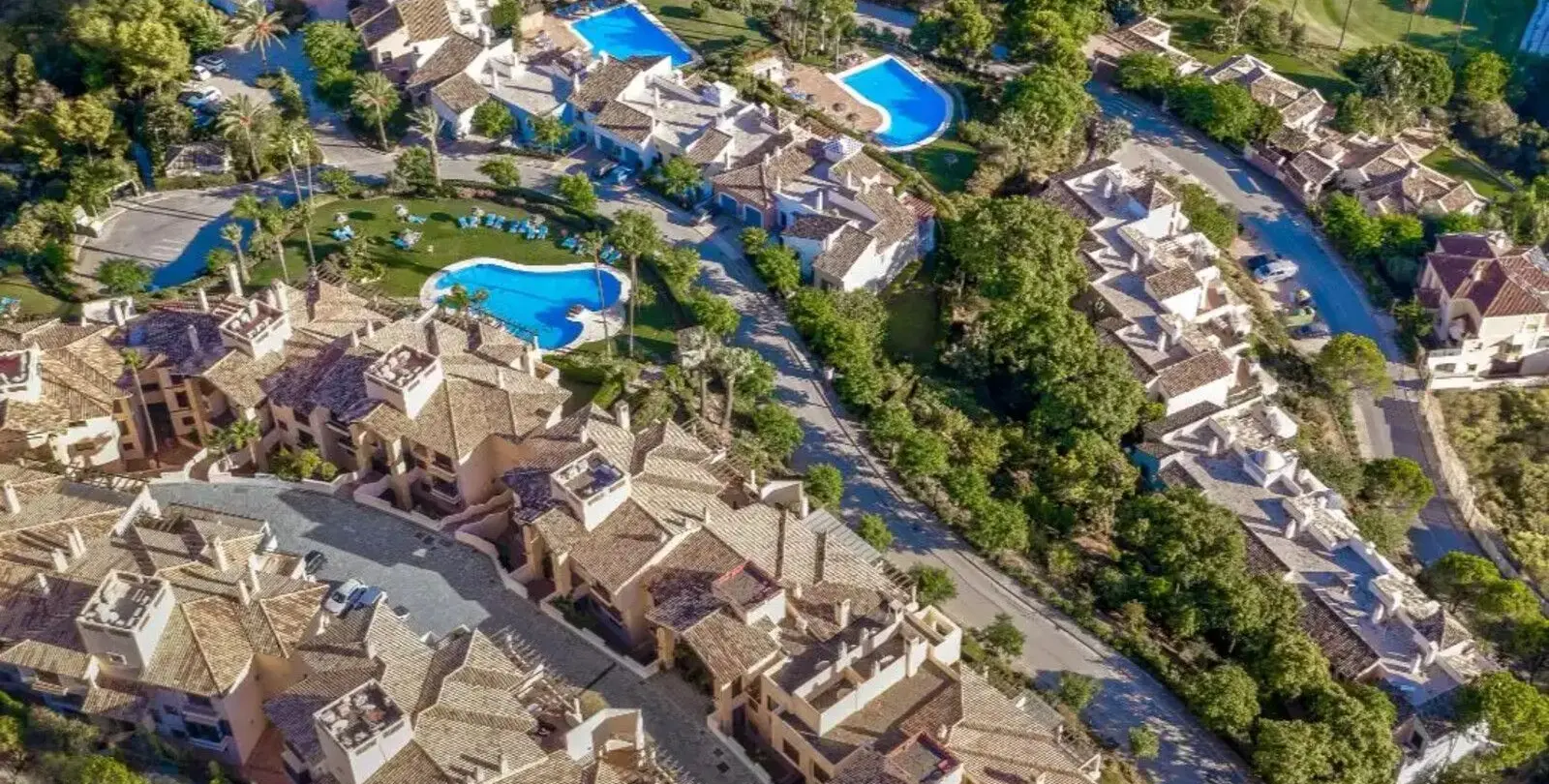 Venta de apartamento en planta baja en Los Arqueros 6