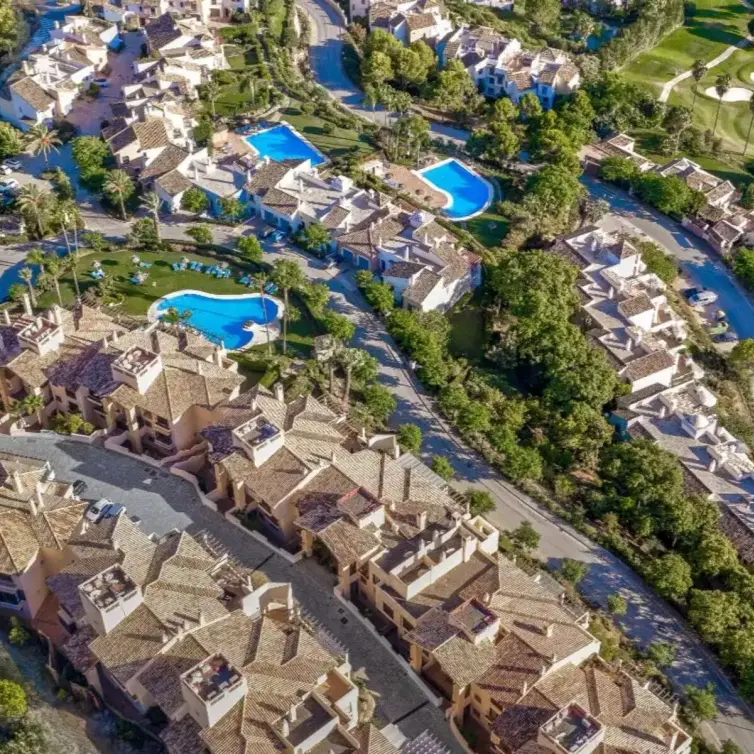 Venta de apartamento en planta baja en Los Arqueros