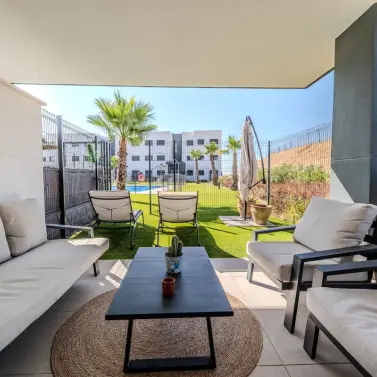 Venta de apartamento en planta baja en Estepona