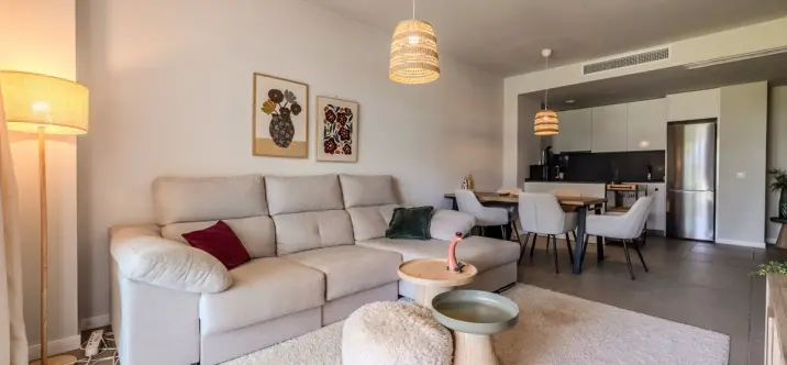 Venta de apartamento en planta baja en Estepona 3