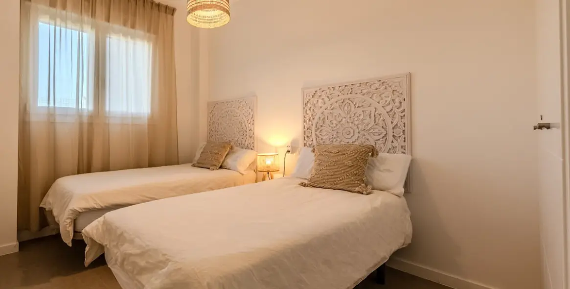Venta de apartamento en planta baja en Estepona 10
