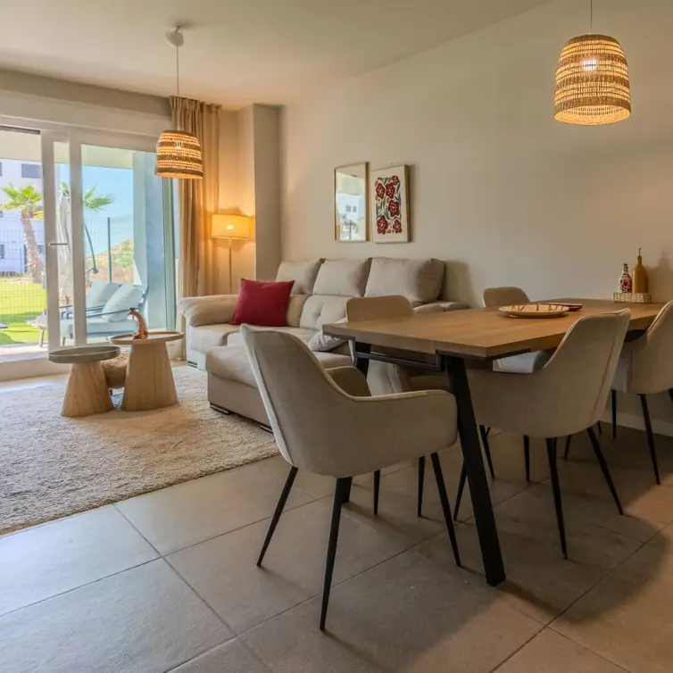 Sale of ground floor apartment in Estepona