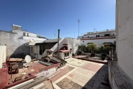Image 4 thumb