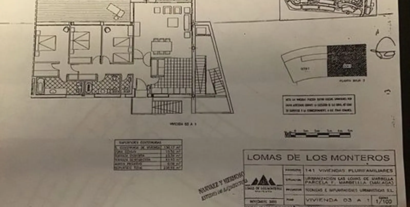 Venta de apartamento en planta media en Altos de los Monteros 34