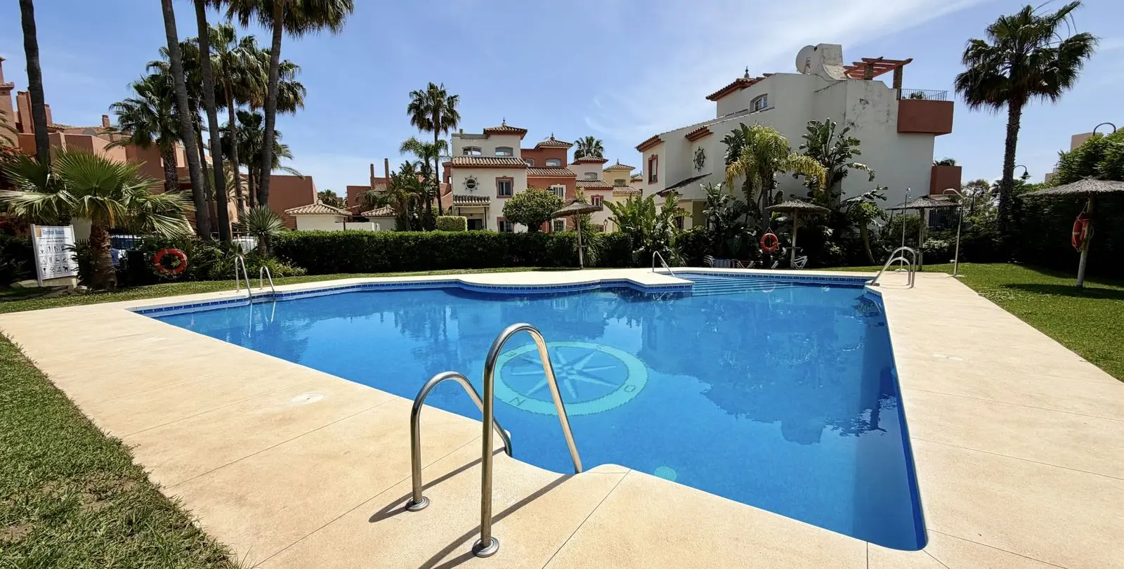 Продажа таунхауса в Estepona 2