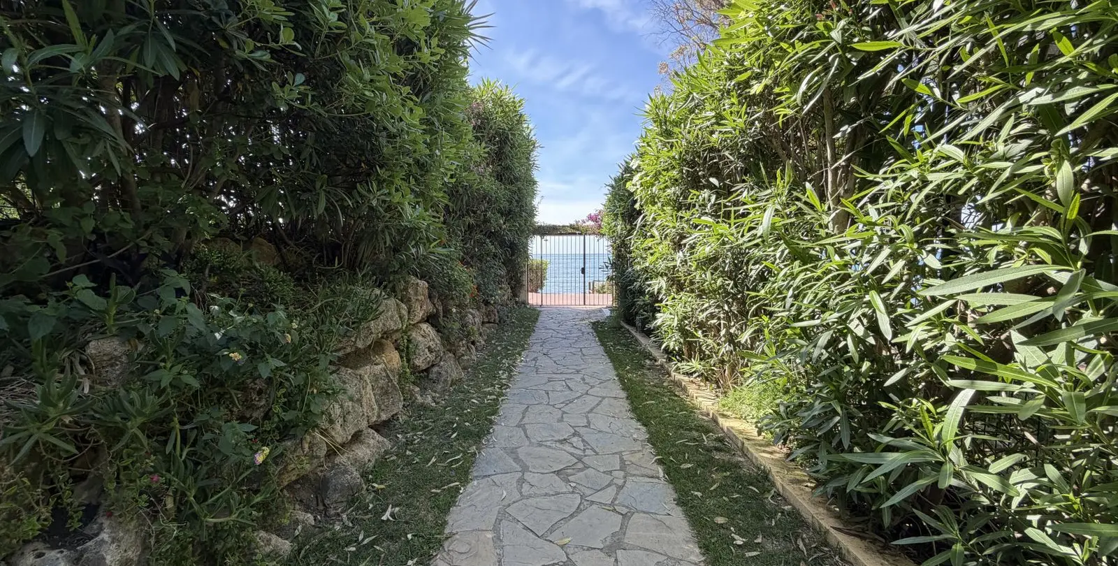 Продажа таунхауса в Estepona 3