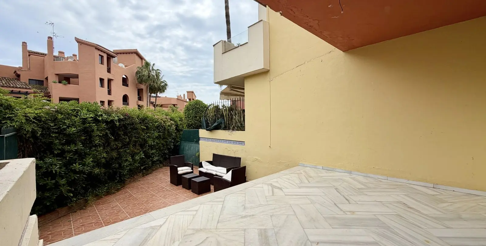 Продажа таунхауса в Estepona 8