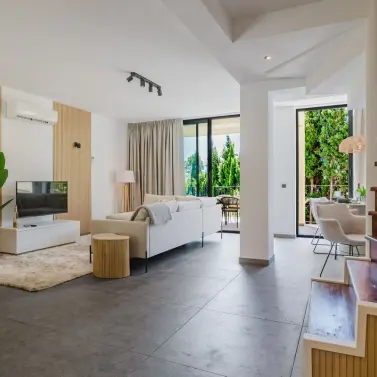 Sale of townhouse in Aloha