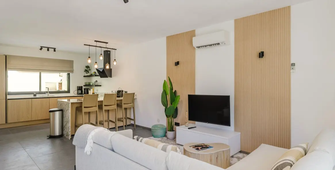 Sale of townhouse in Aloha 14
