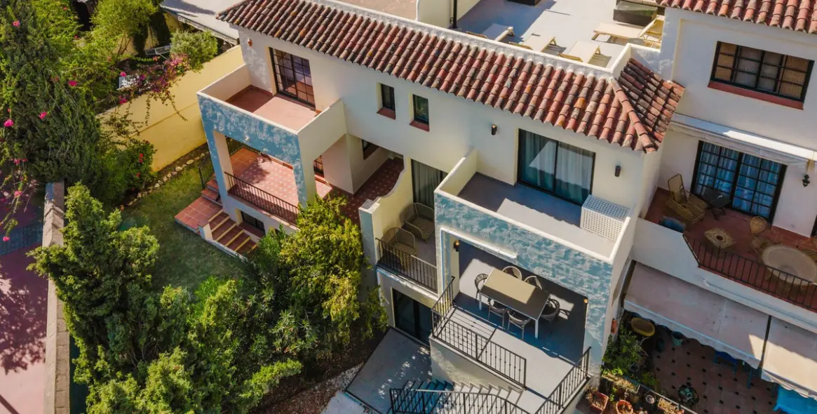 Sale of townhouse in Aloha 46
