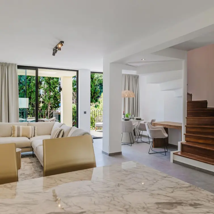 Sale of townhouse in Aloha