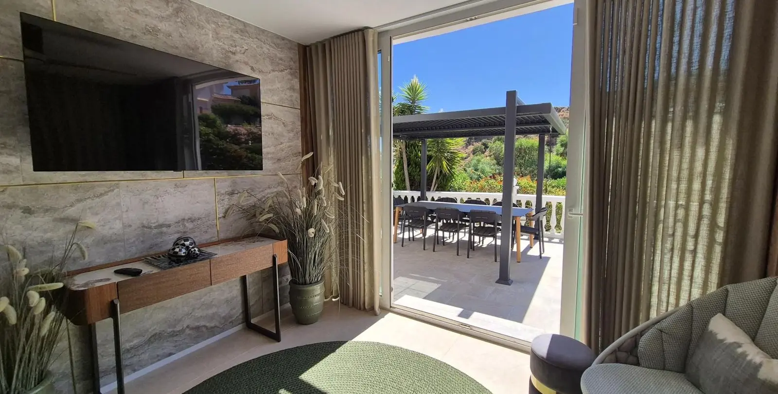 Sale of detached villa in Riviera del Sol 10