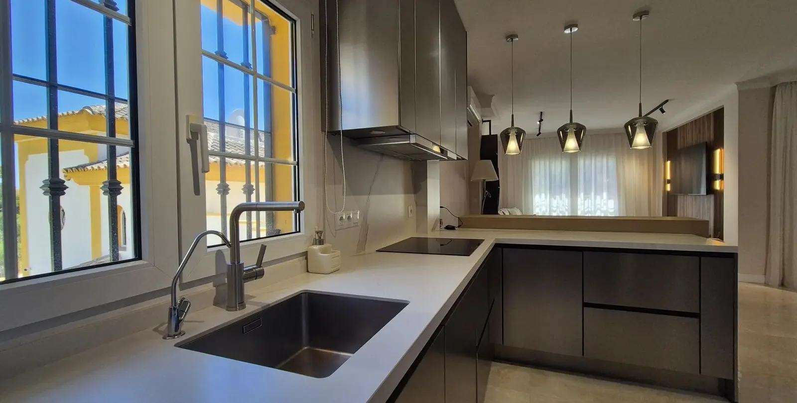 Sale of detached villa in Riviera del Sol 32