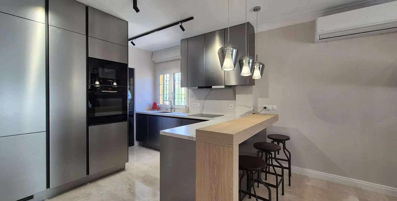 Sale of detached villa in Riviera del Sol 35