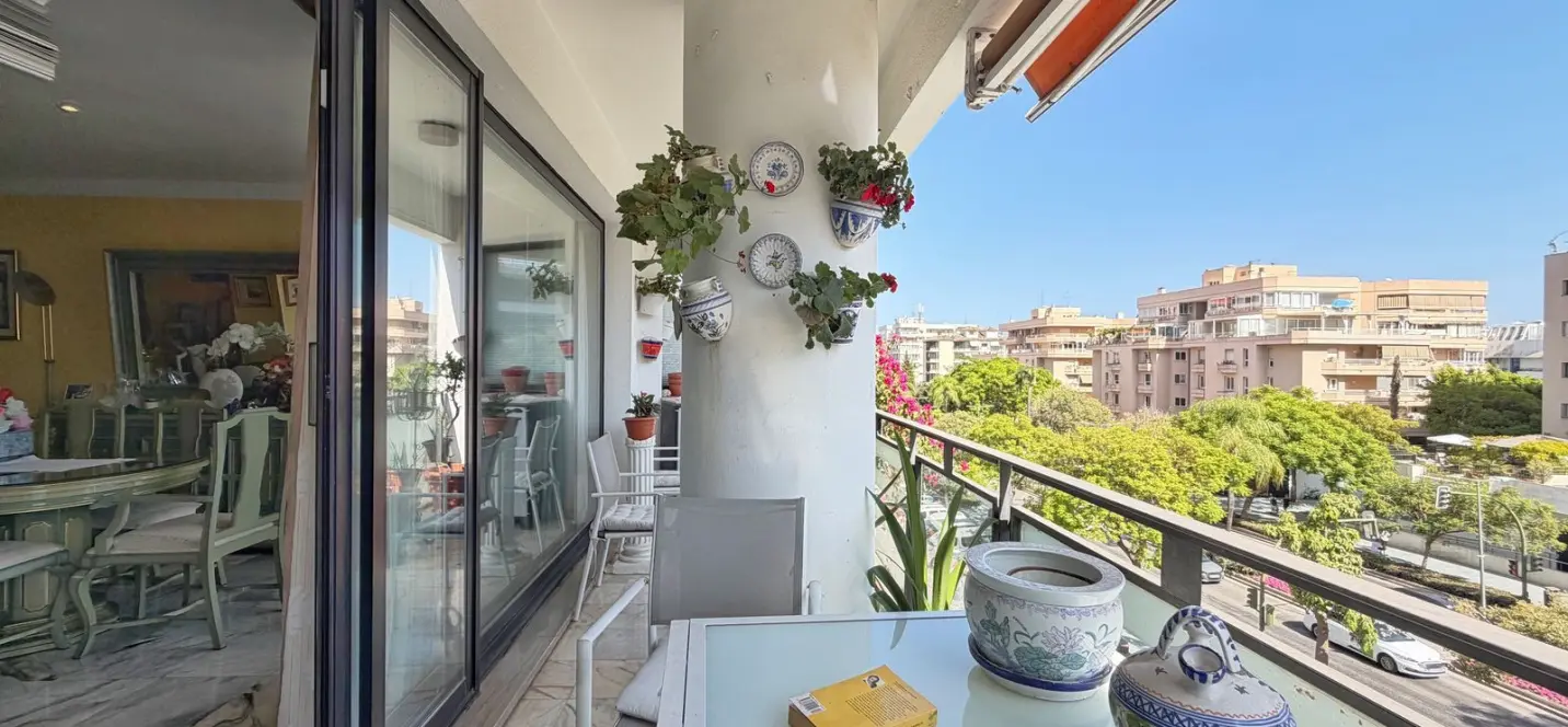Продажа апартаментов на среднем этаже в Marbella 1