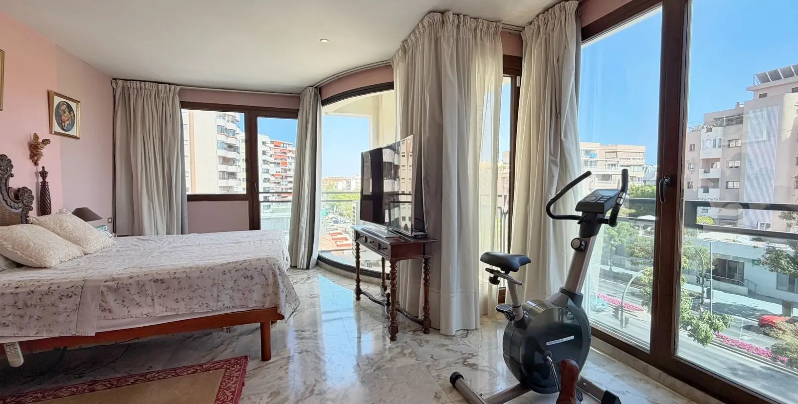 Продажа апартаментов на среднем этаже в Marbella 13