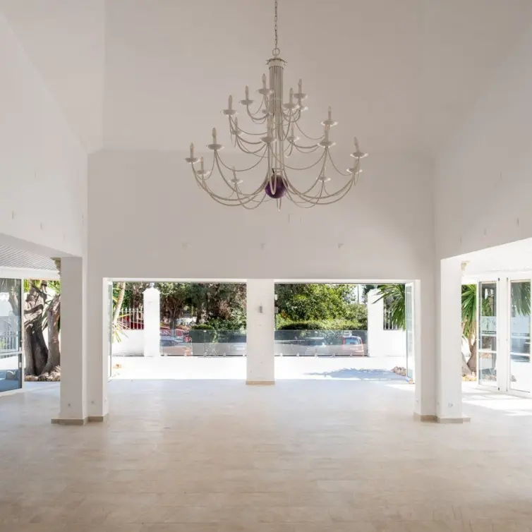 Sale of restaurant in El Paraiso