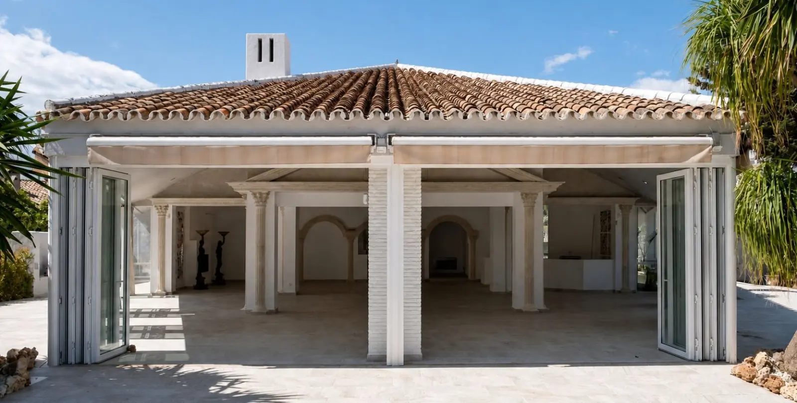 Sale of restaurant in El Paraiso 6