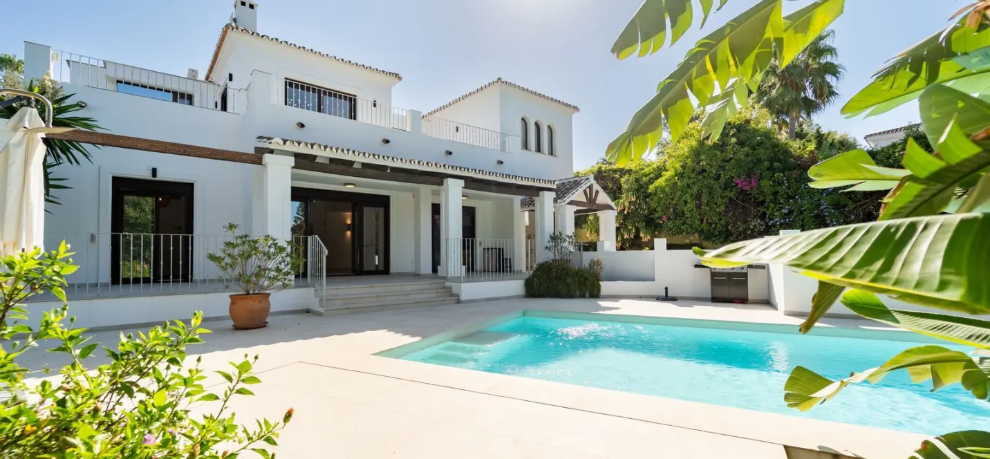 Venta de villa independiente en El Rosario 1