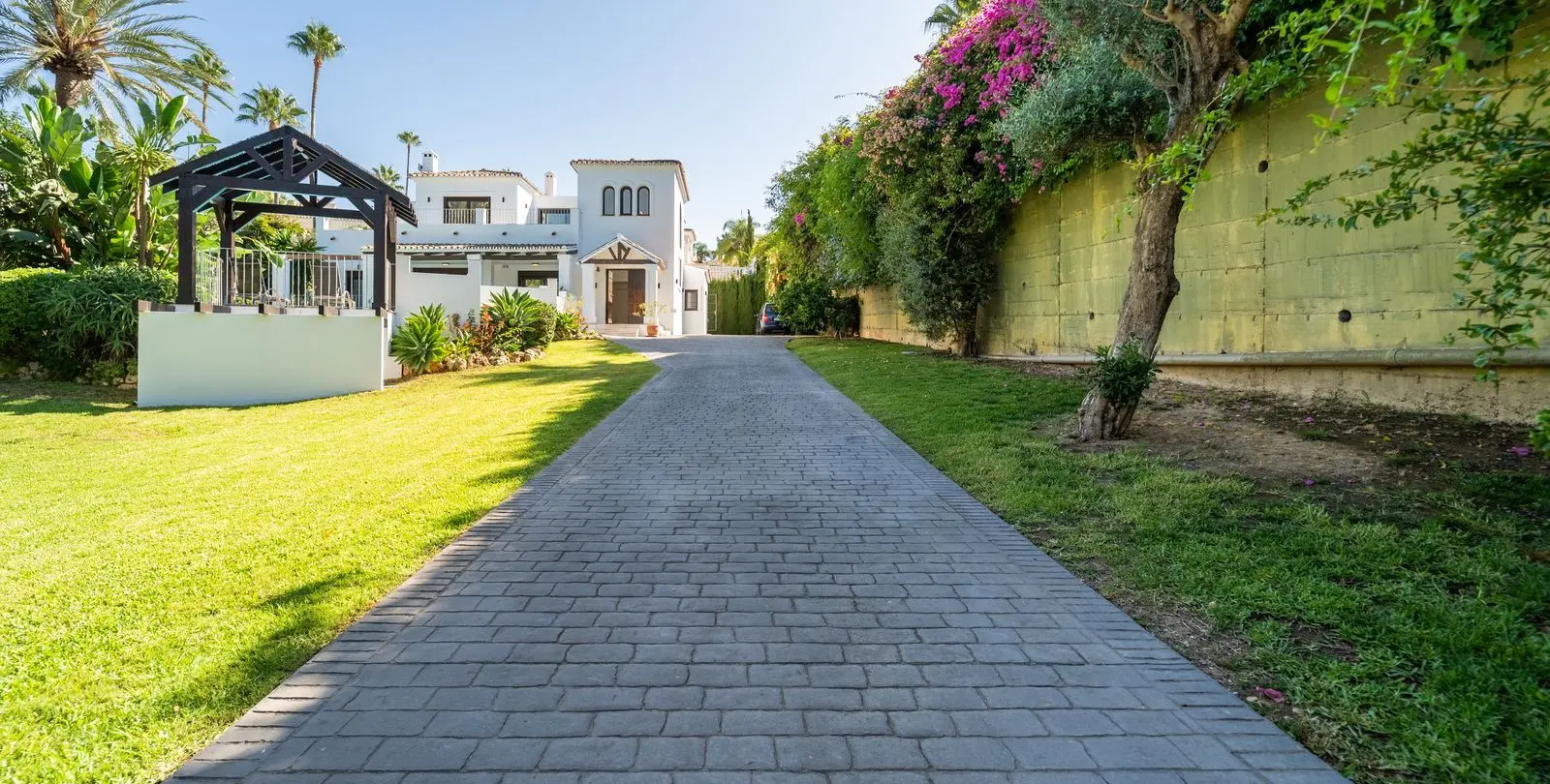 Venta de villa independiente en El Rosario 3