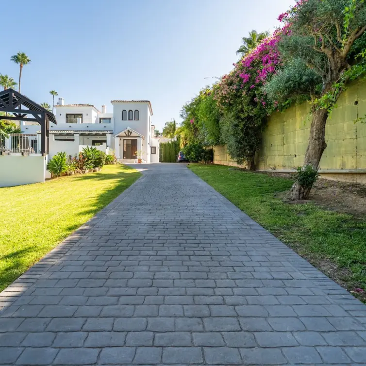 Venta de villa independiente en El Rosario