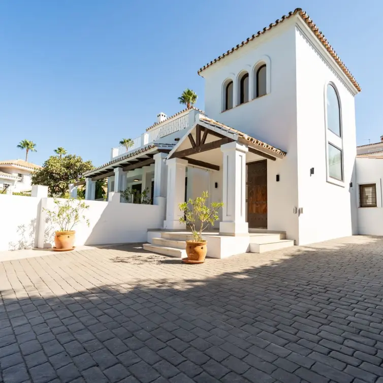 Venta de villa independiente en El Rosario