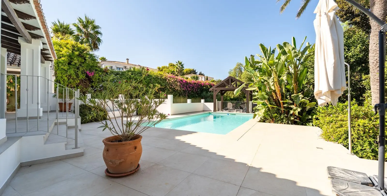 Venta de villa independiente en El Rosario 20