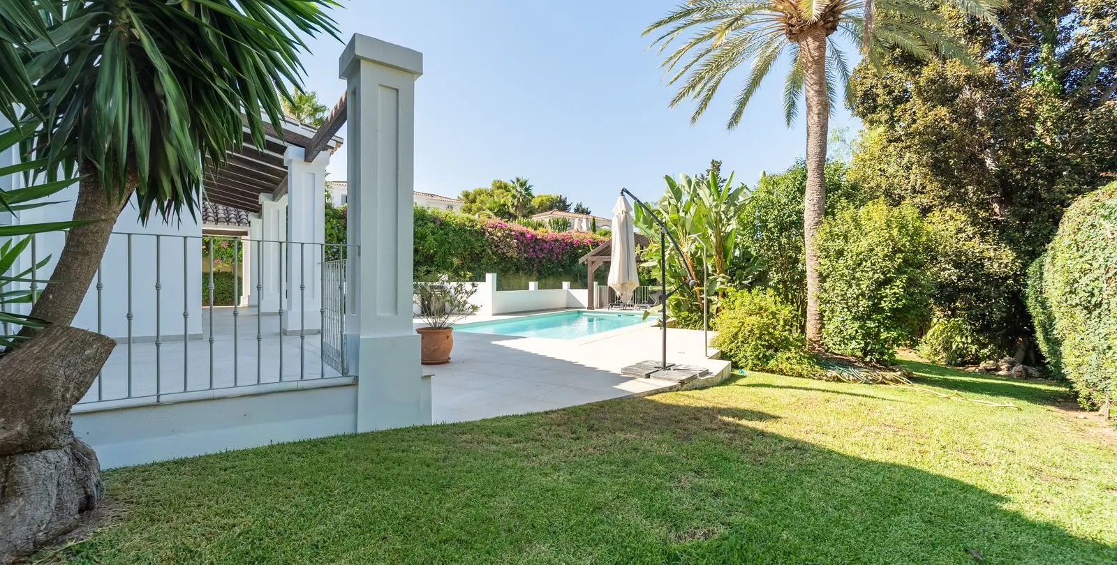Venta de villa independiente en El Rosario 26