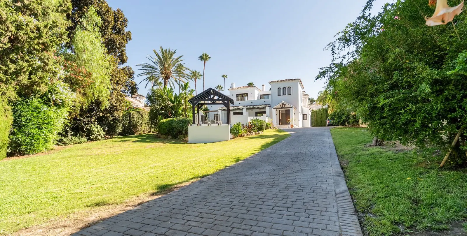 Venta de villa independiente en El Rosario 30