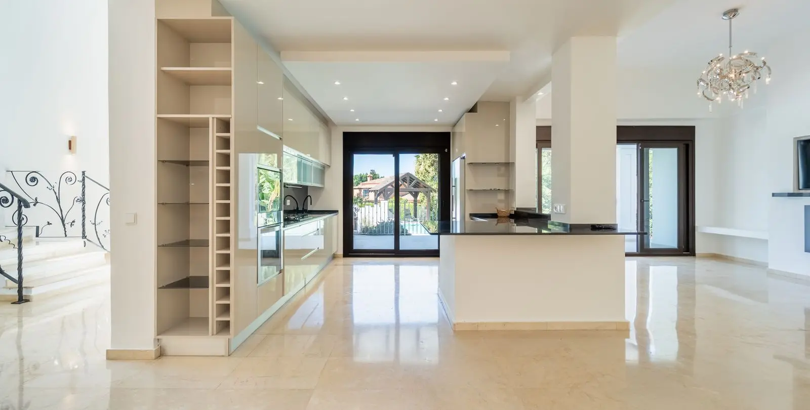 Venta de villa independiente en El Rosario 31