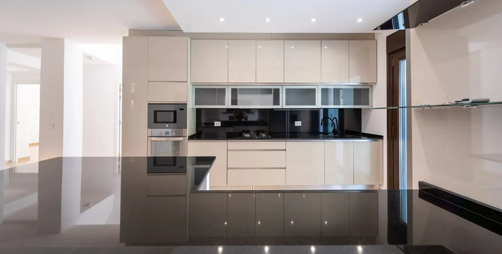 Venta de villa independiente en El Rosario 35