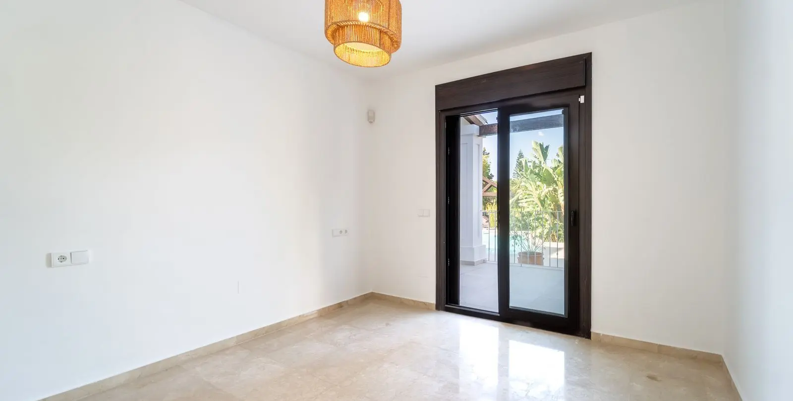 Venta de villa independiente en El Rosario 47